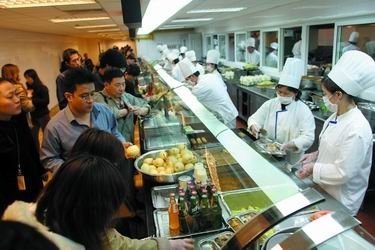 沙井工廠食堂承包與蔬菜配送公司的餐飲企業(yè)管理策略